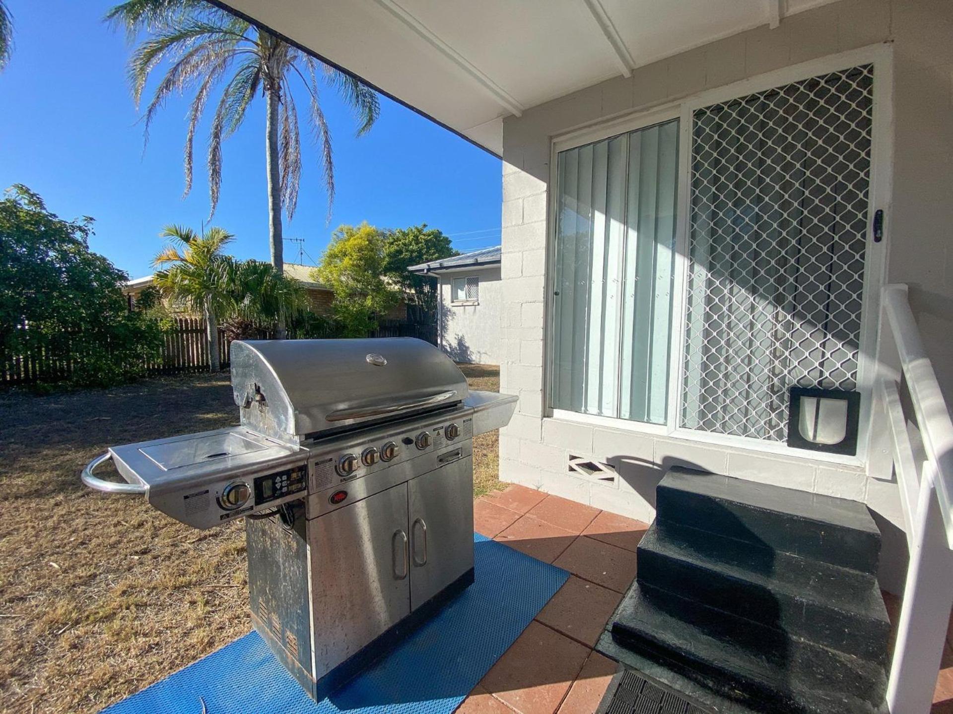 Beach House On Burrum- Close To Beach- 3Br- Wifi-Foxtel Woodgate Exteriör bild